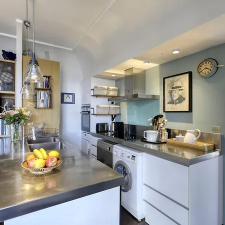 Apartment Le Petit Parisien - Au Coeur De Montparnasse